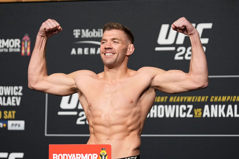 dricus du plessis sonriendo y en la ufc novibet