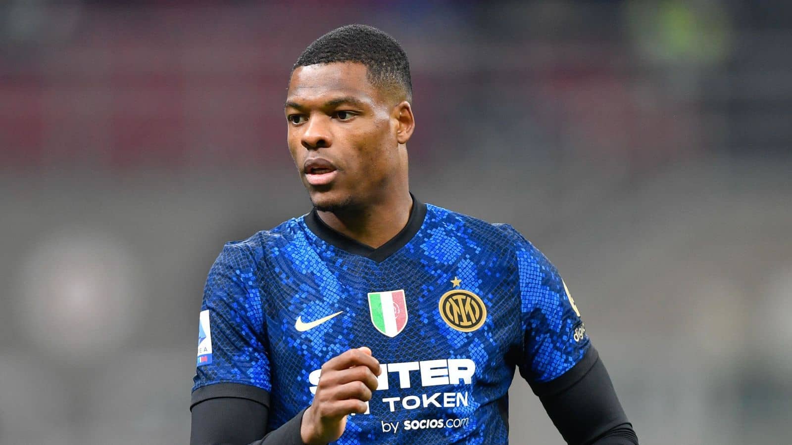 Denzel Dumfries playing for Inter Milan