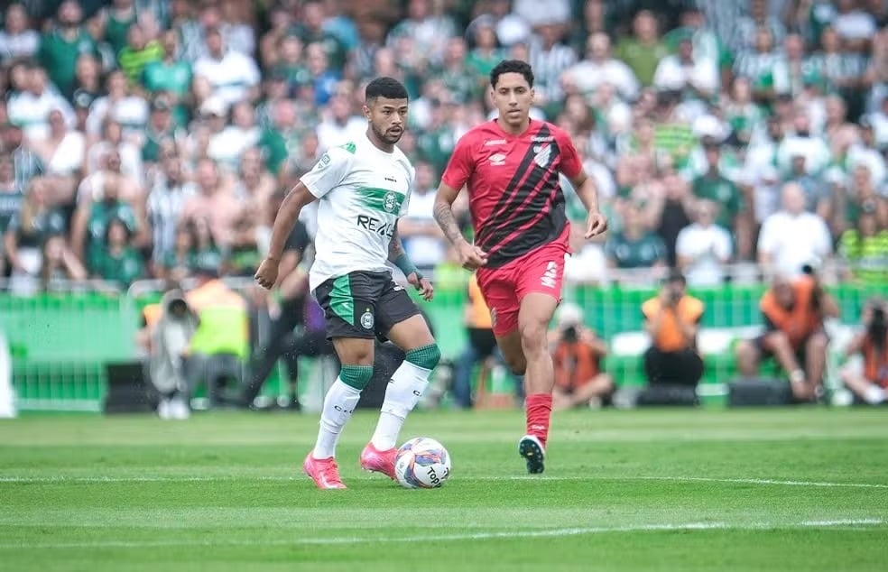 Clássico Athletico-PR x Coritiba no Campeonato Paranaense