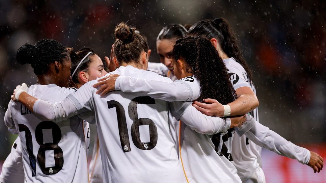 Jugadoras del Real Madrid contra Paris FC em la ida.