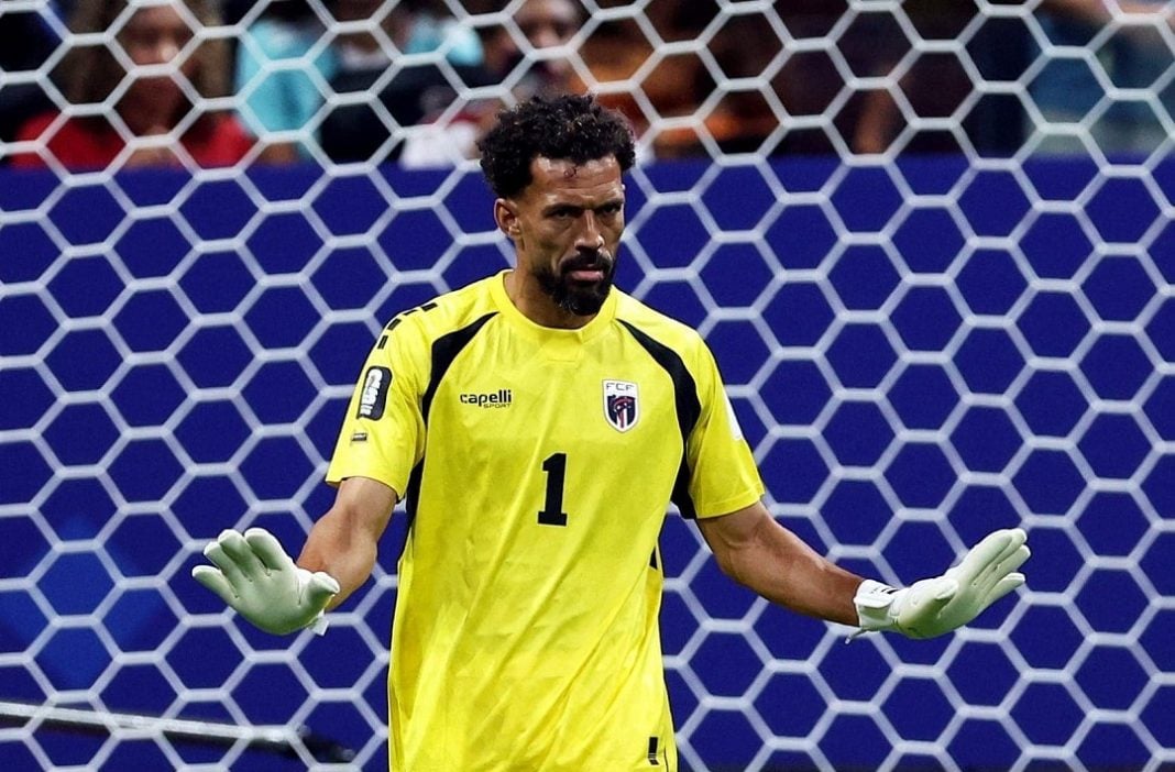 Goleiro vozinha na goleira de Cabo Verde no Mundial FIFA