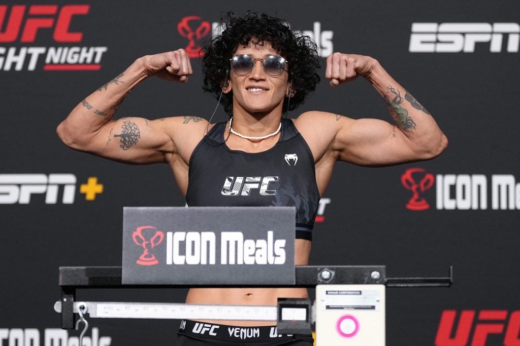 Virna Jandiroba na pesagem do UFC