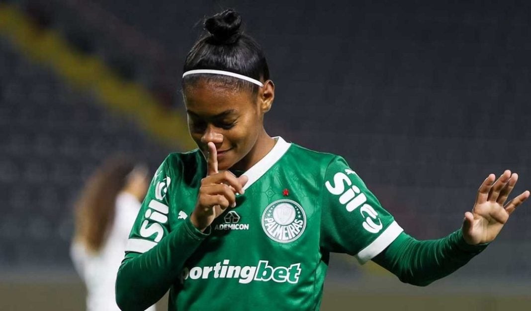 Tainá Maranhão comemora gol do Palmeiras Feminino