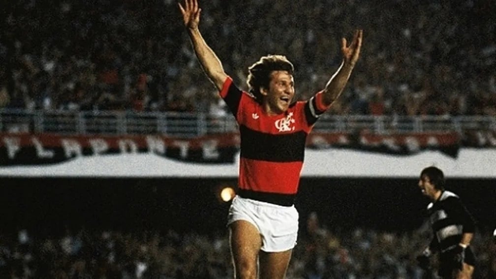 Zico comemora gol na final da Libertadores 1981