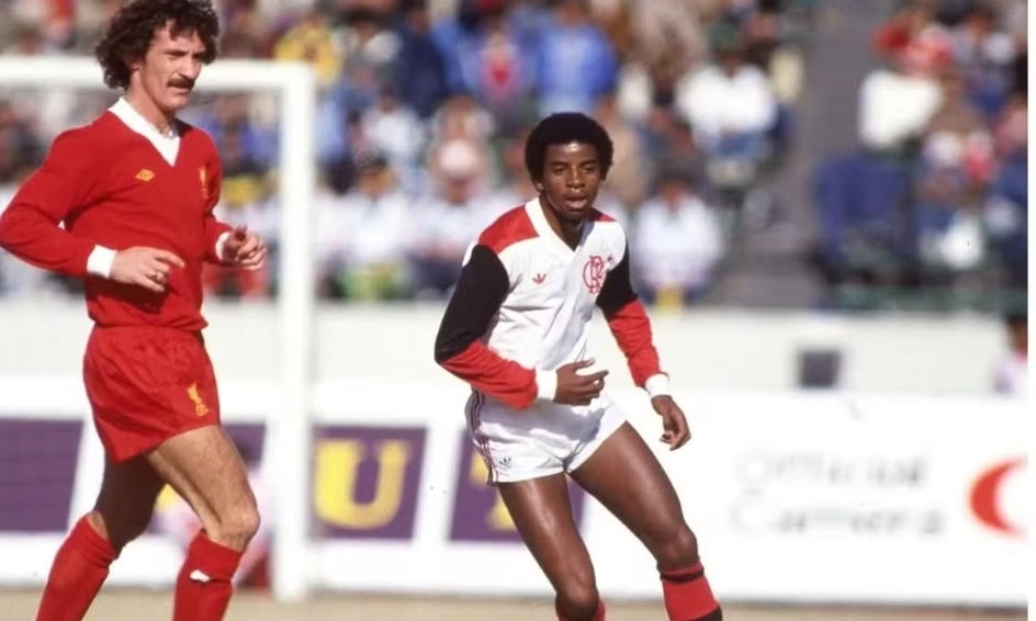 Andrade marcado por jogador do Liverpool no Mundial de 81