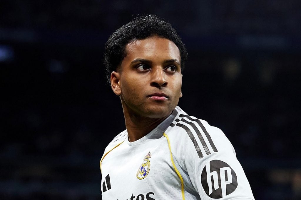 Imagem em plano fechado de Rodrygo pelo Real Madrid