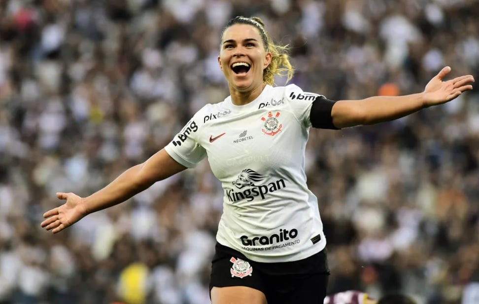 Tamires comemora gol do Corinthians Feminino
