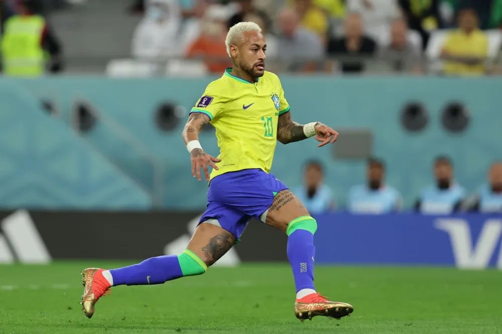 Neymar prepara arrancada pela Seleção Brasileira