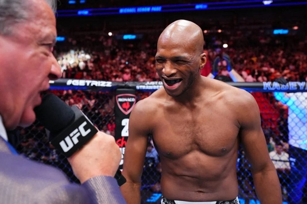 Michael Page en el octagono.